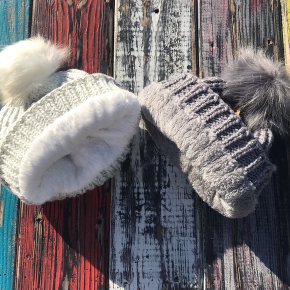 💥1 Ivory Left! C. C Beanies w/Pom Pom Thick Lined - Picture 6 of 8